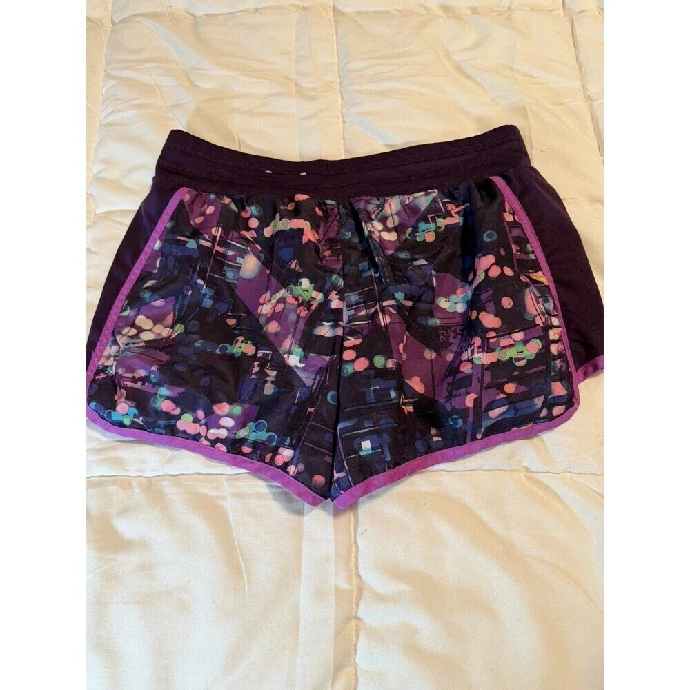 Women's Tek Gear Size Medium DryTek Purple Print Lined Athletic Shorts